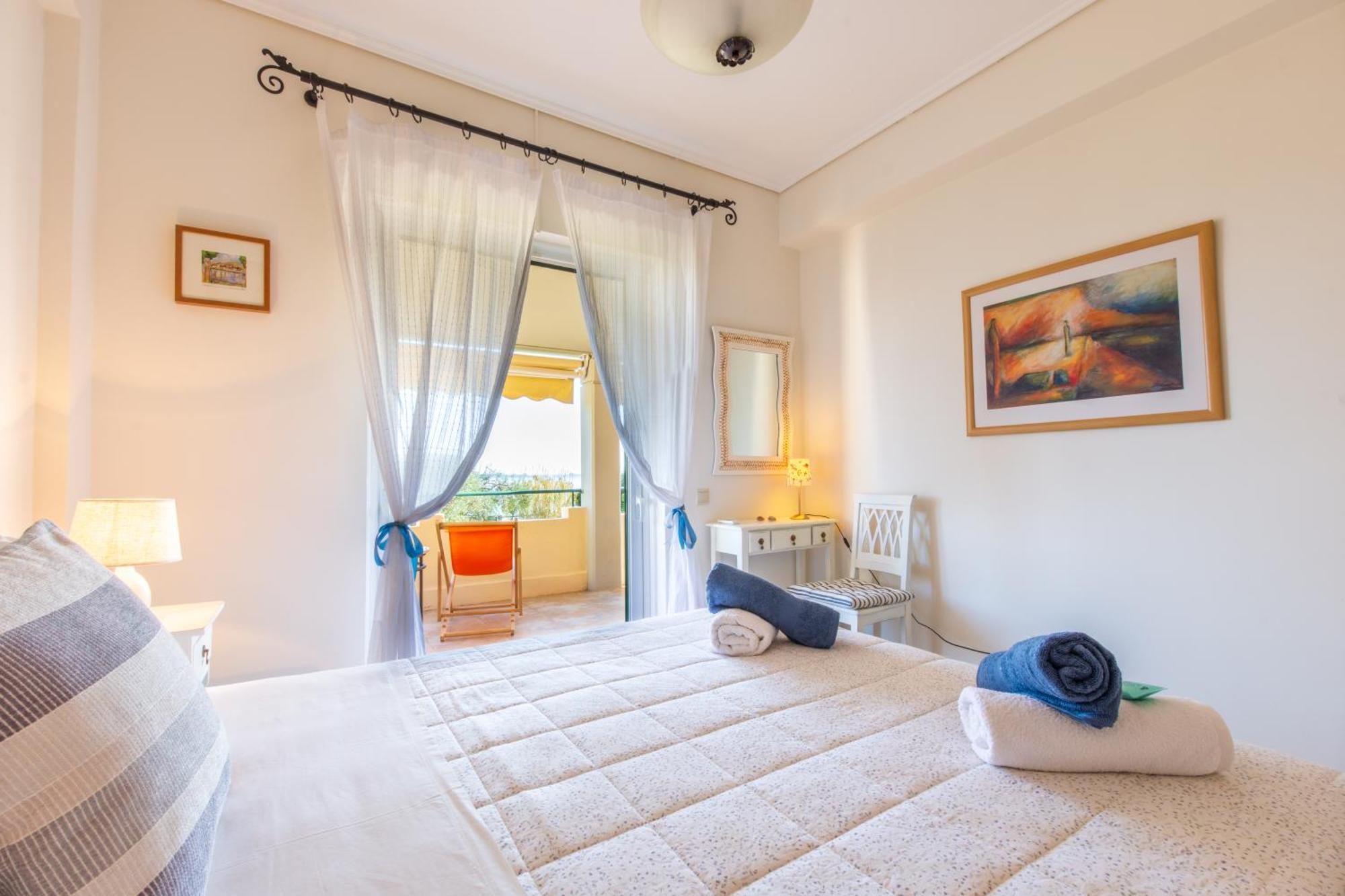 Barbati Seafront Luxury Suites Exterior foto